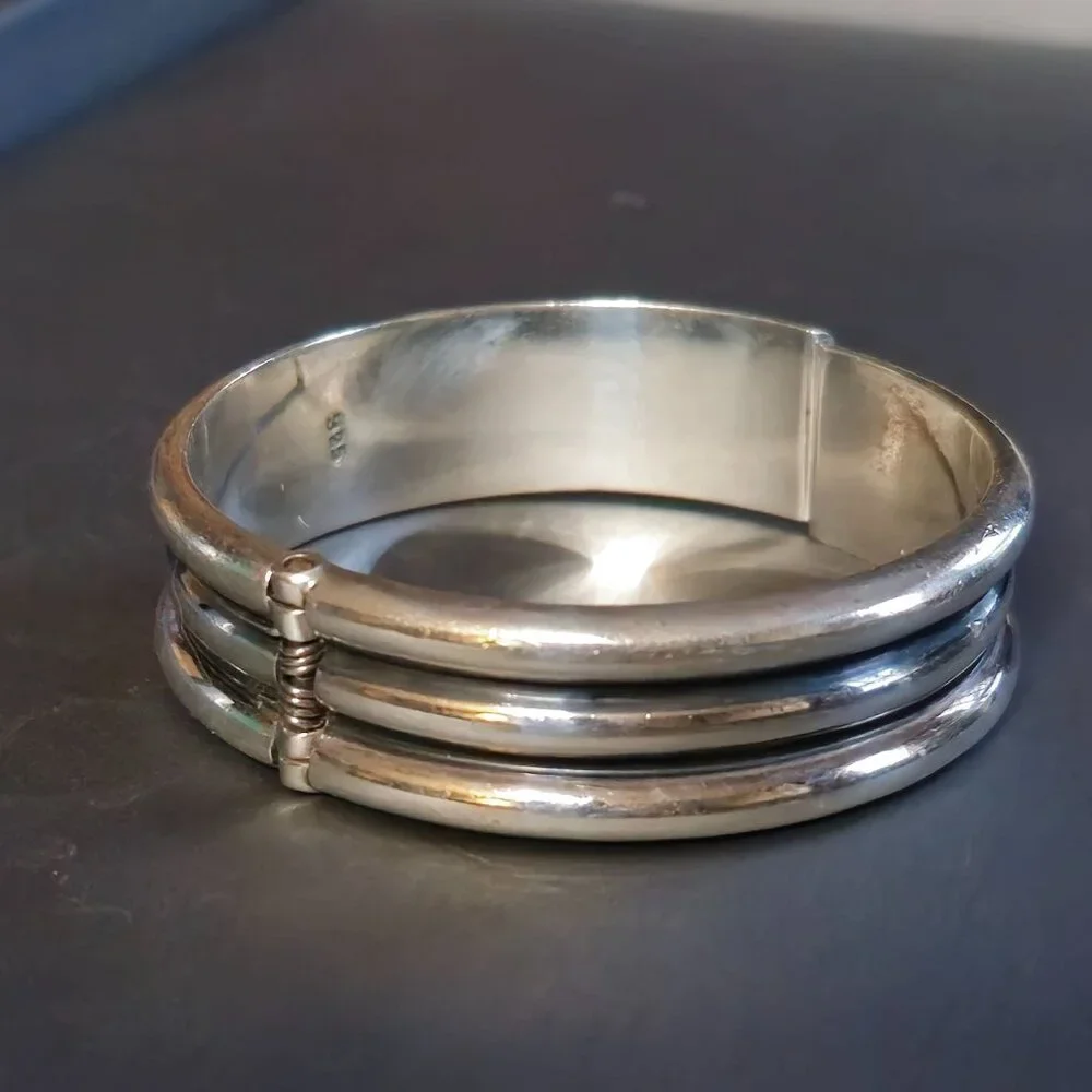 925 Sterling Silver Ribbed Hinged Clamper Bangle Bracelet Modernist Jewelry 51g - Picture 3 of 14